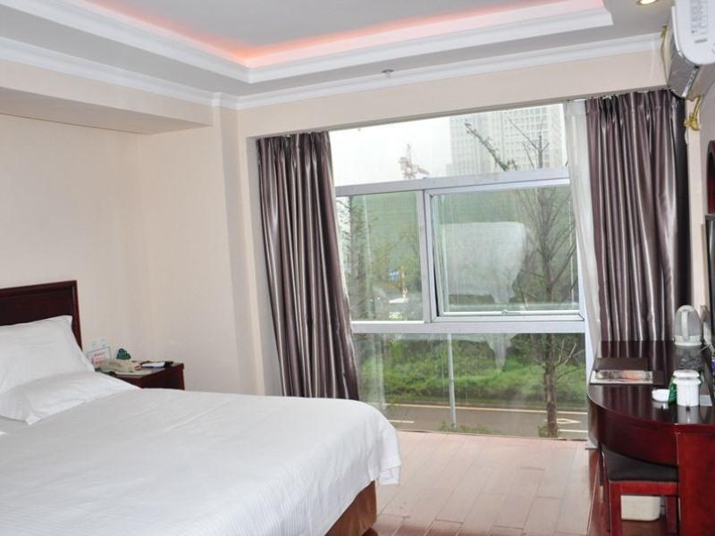 Greentree Inn Chongqing North Railway Station Express Hotel מראה חיצוני תמונה