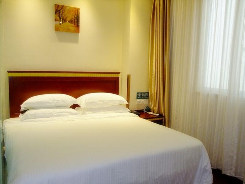 Greentree Inn Chongqing North Railway Station Express Hotel מראה חיצוני תמונה