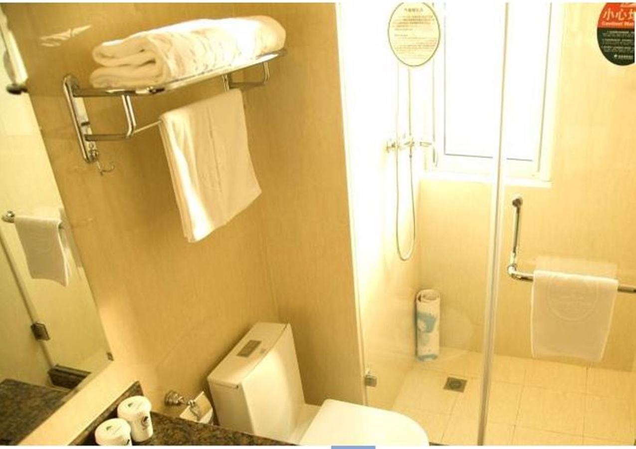 Greentree Inn Chongqing North Railway Station Express Hotel מראה חיצוני תמונה