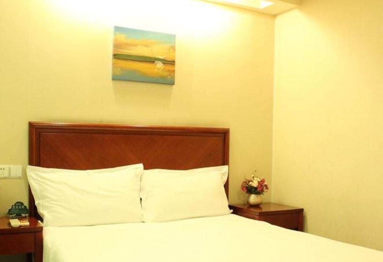 Greentree Inn Chongqing North Railway Station Express Hotel מראה חיצוני תמונה