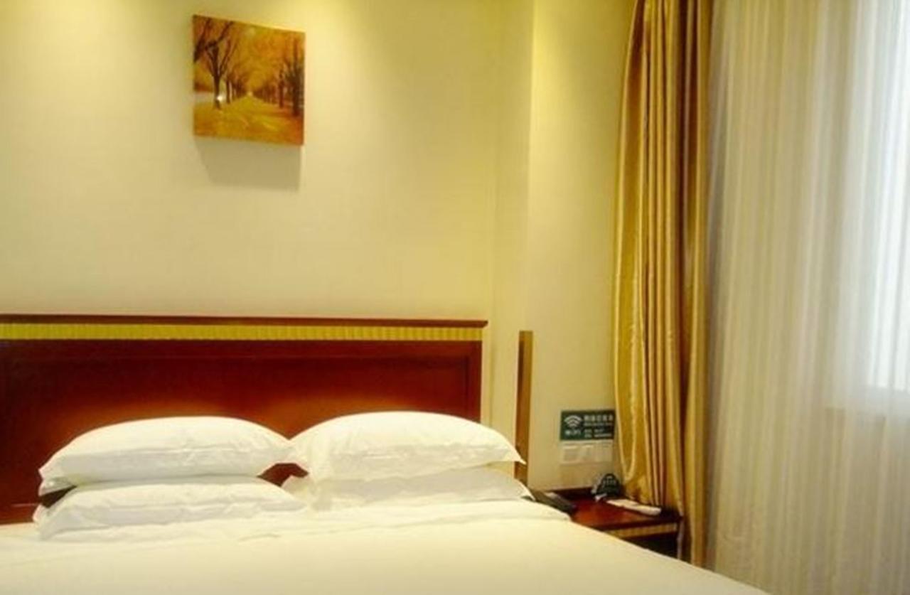 Greentree Inn Chongqing North Railway Station Express Hotel מראה חיצוני תמונה