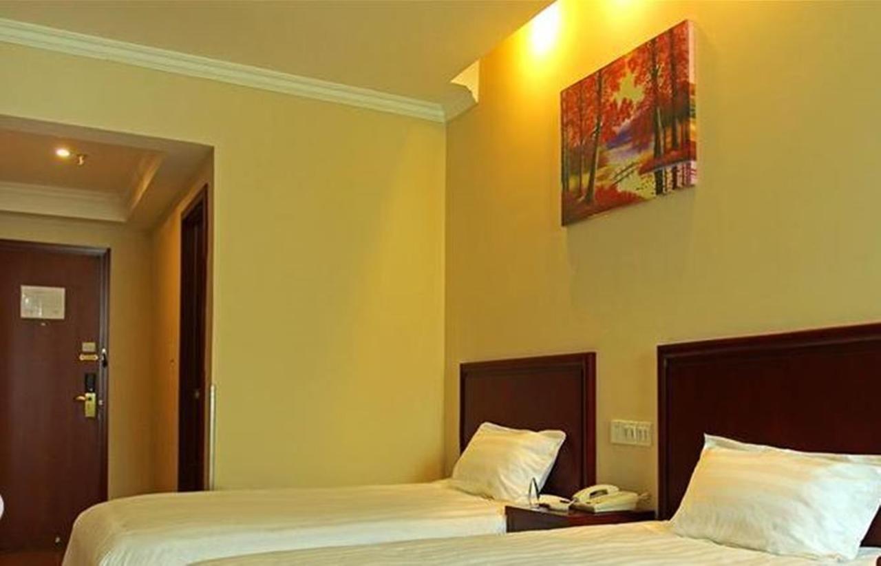 Greentree Inn Chongqing North Railway Station Express Hotel מראה חיצוני תמונה